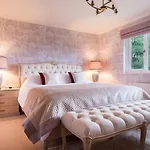 Scarsdale Feriehus *